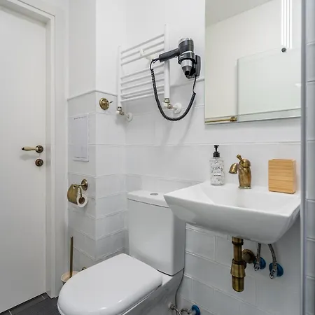 Appartement City In The Heart Of